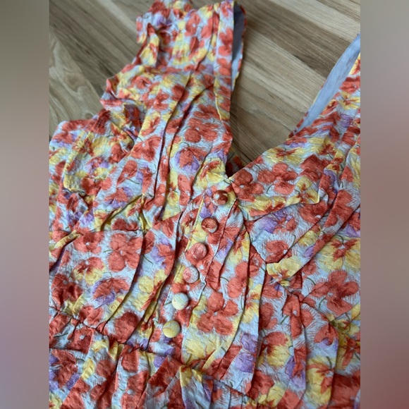 Lulu’s Peplum Top NWT Flirtatious Blooms Multi Floral Ruffled Sleevelees S - Picture 7 of 8